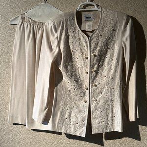 Size 10 Leslie Fay 2 piece cream/ivory Mother or Bride skirt/jacket